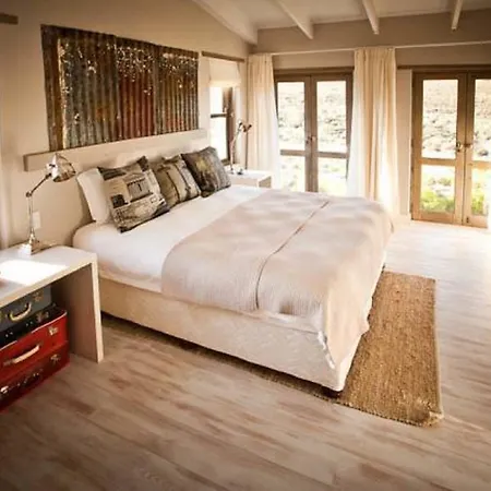 Vrisch Gewagt Boutique Self-Catering Olive Farm Guest House Prince Albert Room photo