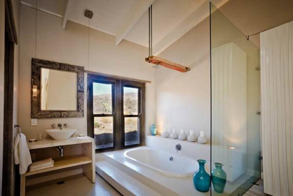 Country house Vrisch Gewagt Boutique Self-catering Olive Farm Prince Albert